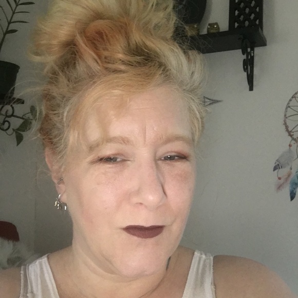 Meet your Posher, Paula - Picture 4 of 6